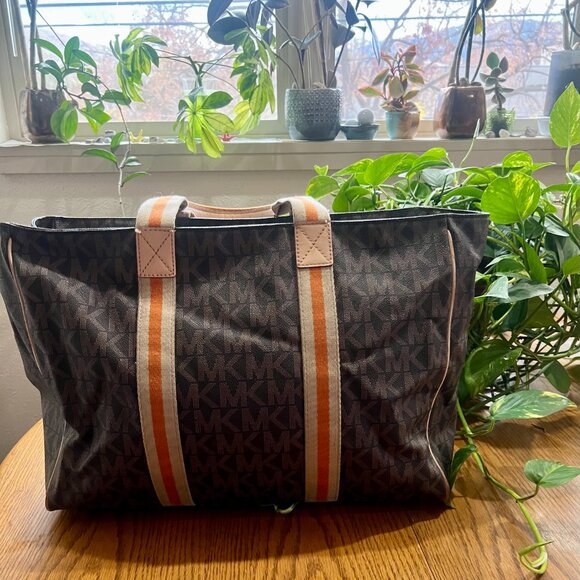 Michael Kors Travel Tote - Brown Logo Print (Large) - Picture 2 of 5
